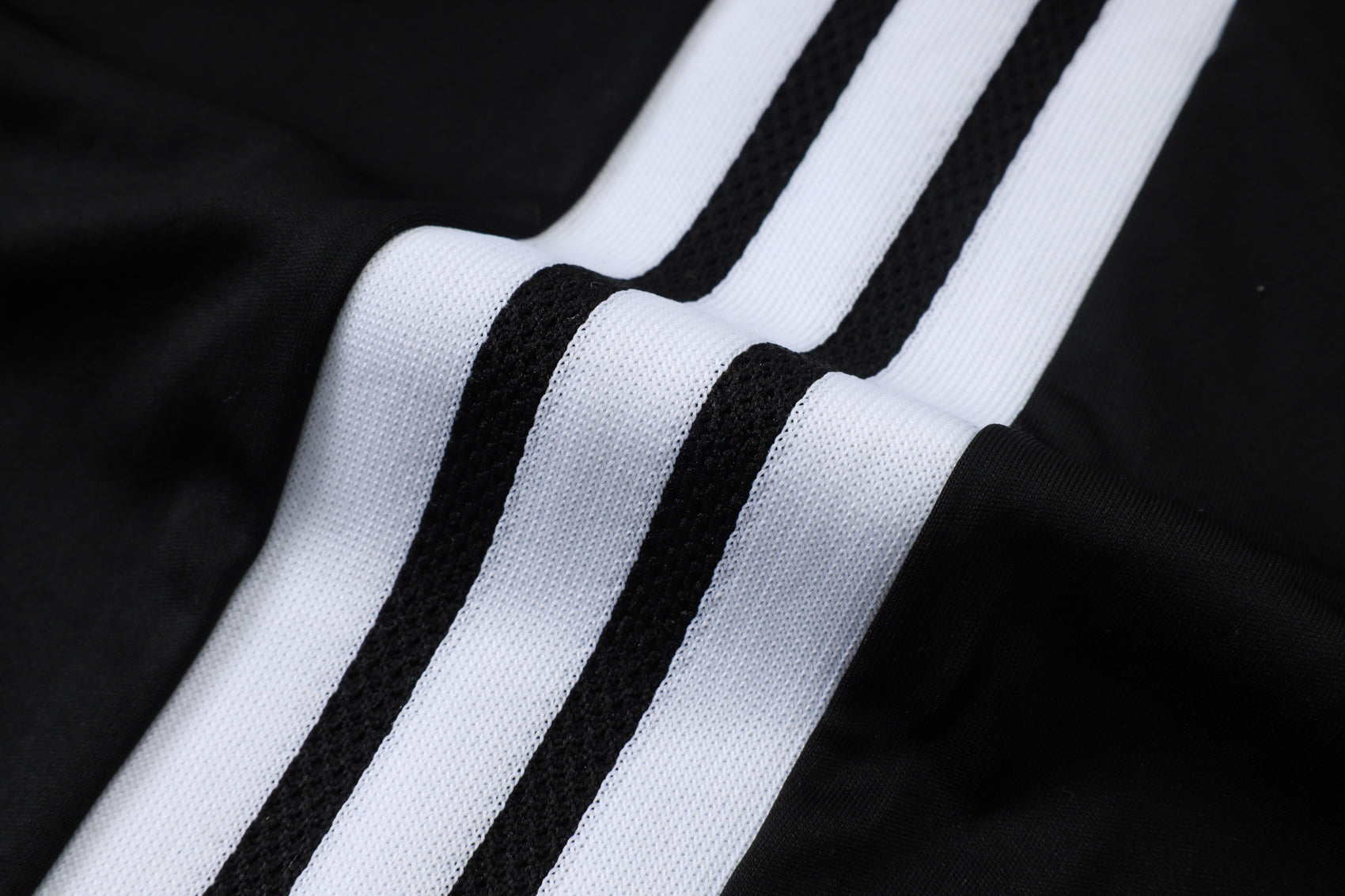 2026-27 Real Madrid Black-Gray Training Suit