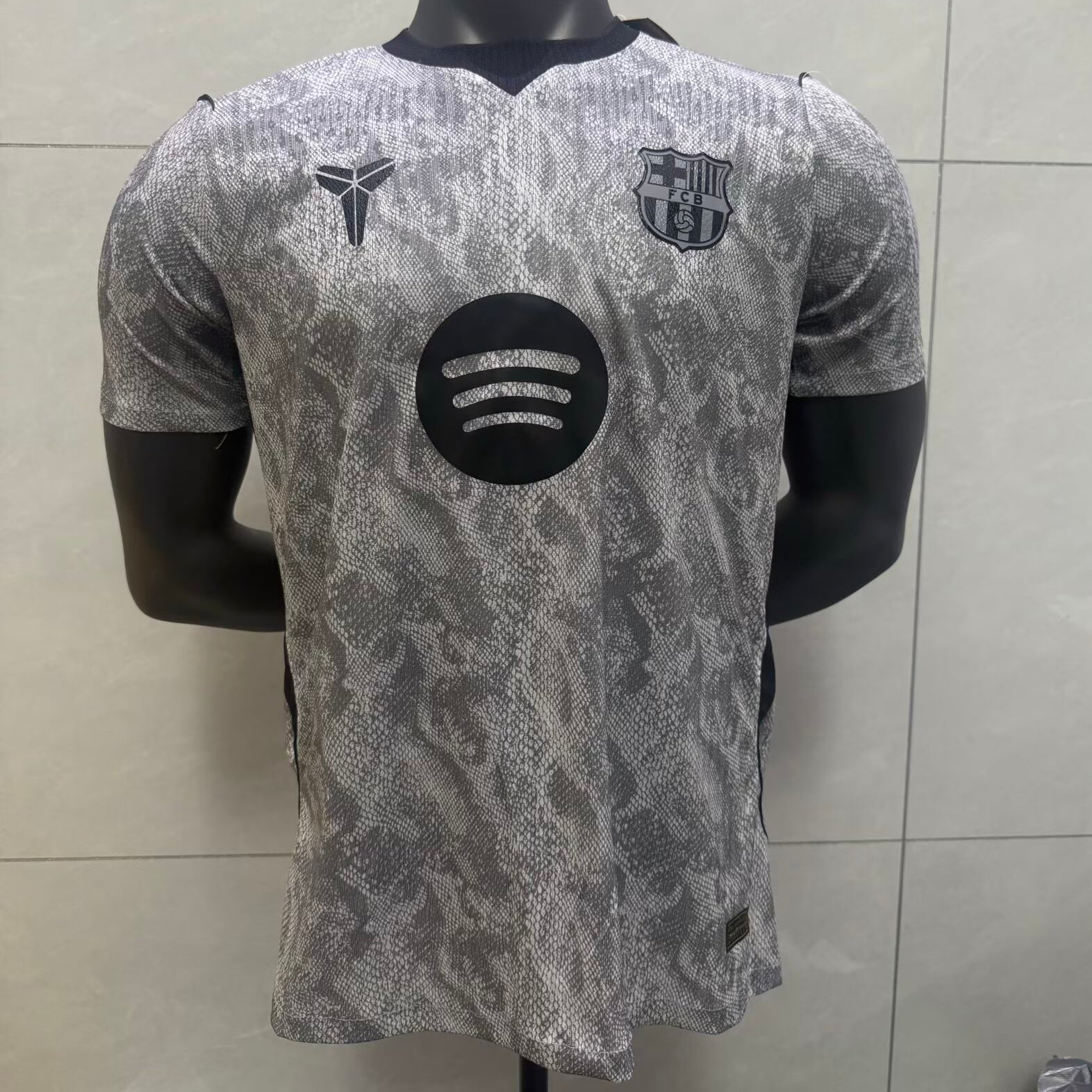 2026-27 Barcelona Goalkeeper Fan Version