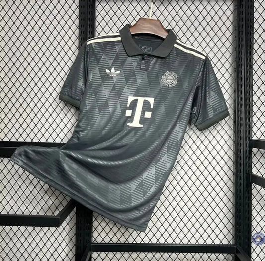 FC Bayern 2024/25 OKTOBERFEST