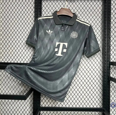 FC Bayern 2024/25 OKTOBERFEST