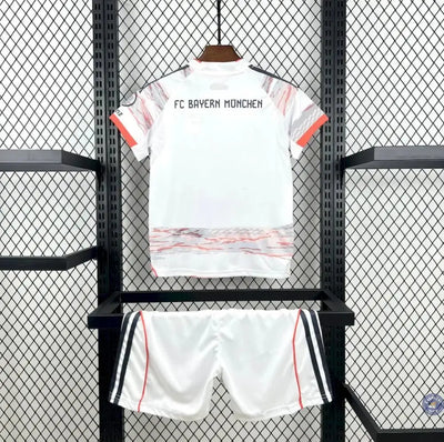 Kits Enfants FC Bayern 2025/26 Extérieur