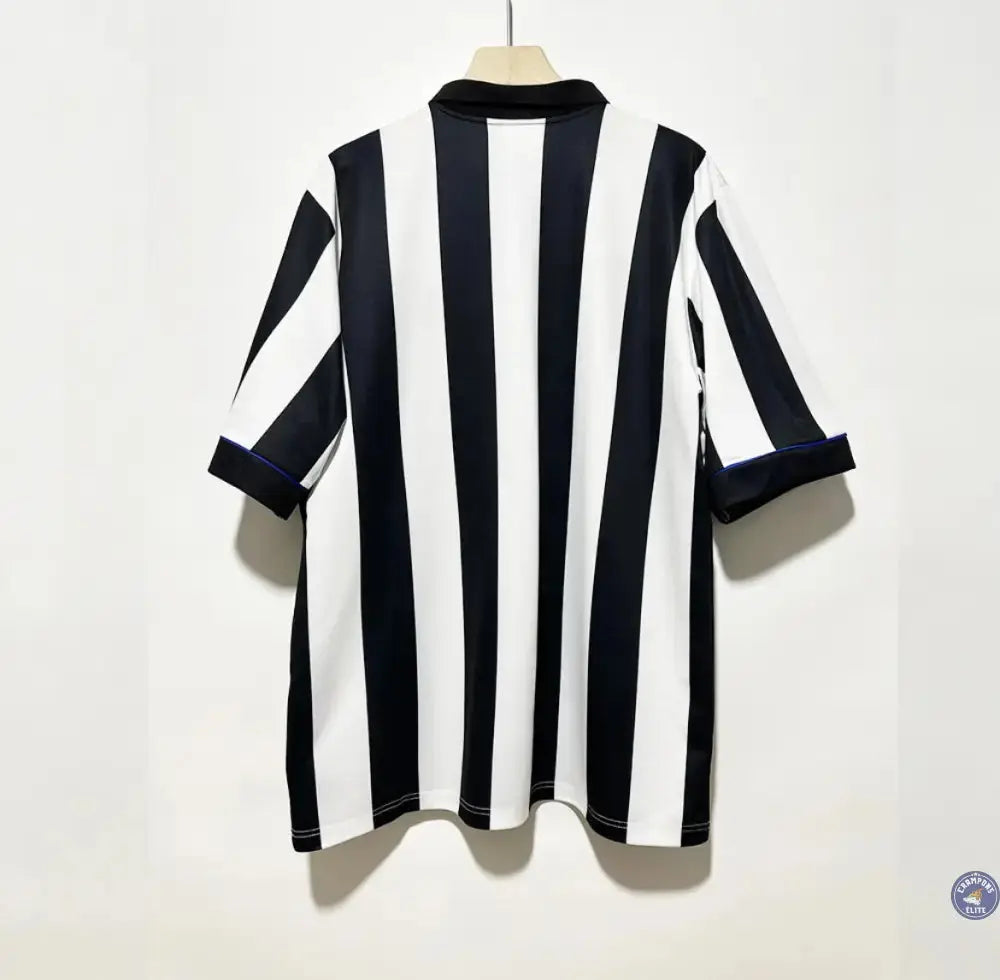 Newcastle 1993/94 Domicile