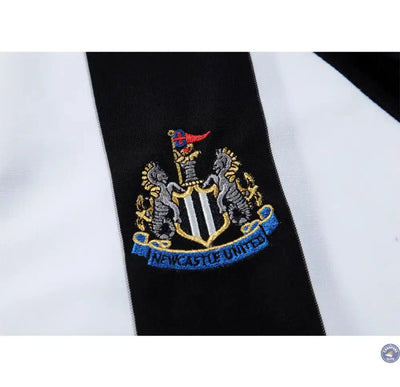 Newcastle 2004/05 Domicile