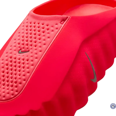 Nike Mind 001 - Solar Red