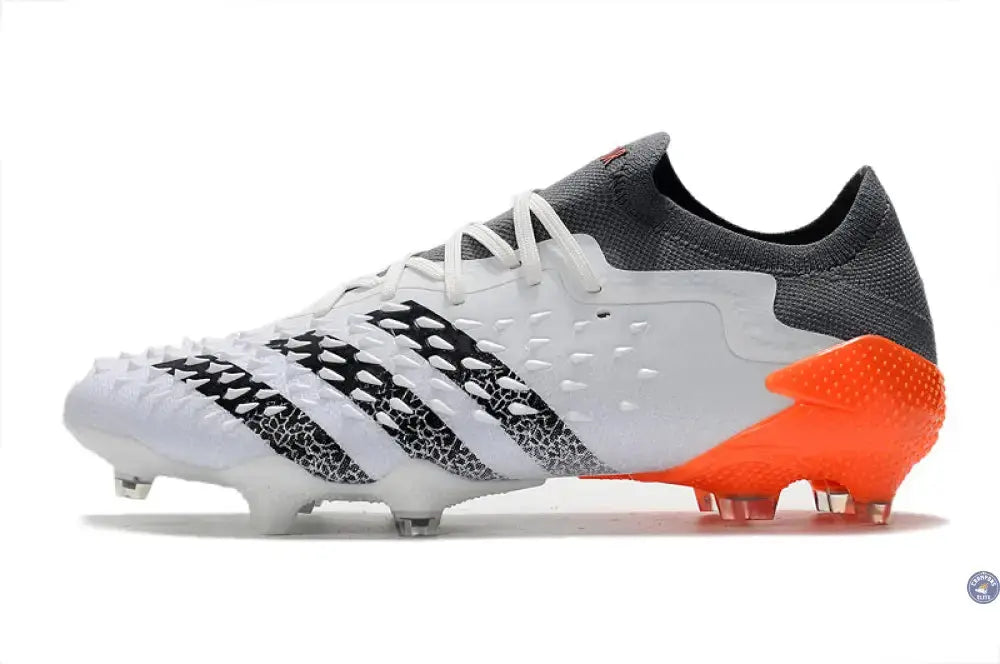 Predator Freak Basse Lacets FG - Blanc/Noir/Orange