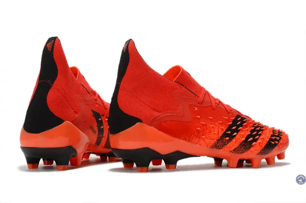 Predator Freak Lacets FG Meteorite - Rouge/Noir/Rouge