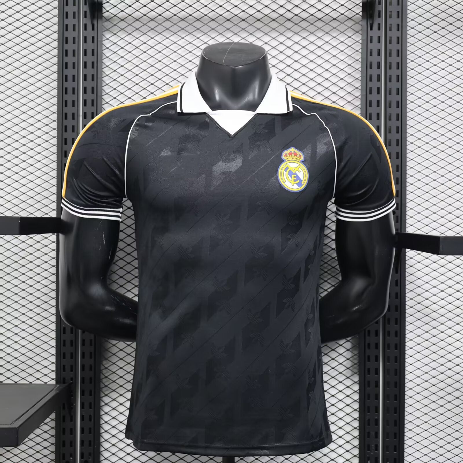 2026-27 Real Madrid Black Polo Player Version